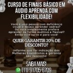 Arte digital com fundo em tom escuro mostrando um tabuleiro de xadrez desfocado. No canto inferior esquerdo, há um cavalo (peça de xadrez marrom) e, ao fundo, outras peças. No canto superior direito, vê-se uma mão segurando uma peça branca, em movimento. No topo, há três ícones pequenos em branco: um triângulo para cima, um triângulo para baixo e um coração. Texto central em letras brancas