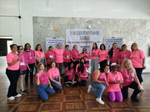 Foto de todas participantes em outro ângulo